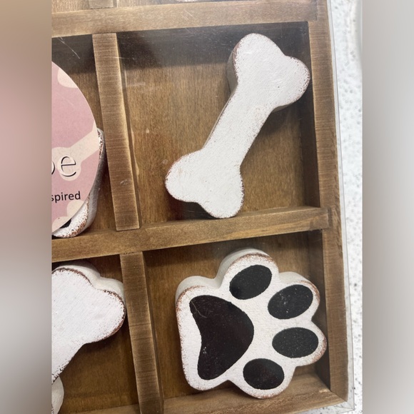 NWOT Wooden dog print Tic Tac Toe - Picture 2 of 5